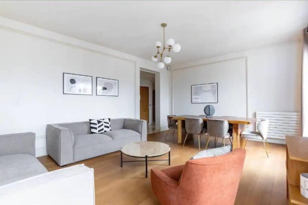 Avenue Montaigne Luxury Apartment 2Br 4P Paris Exteriör bild